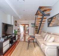 2 Bed House  Loft in Pyrmont - Accommodation Search