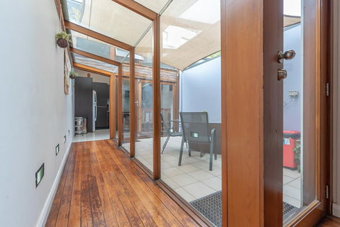 2 Bed House + Loft In Pyrmont - Accommodation Search 5