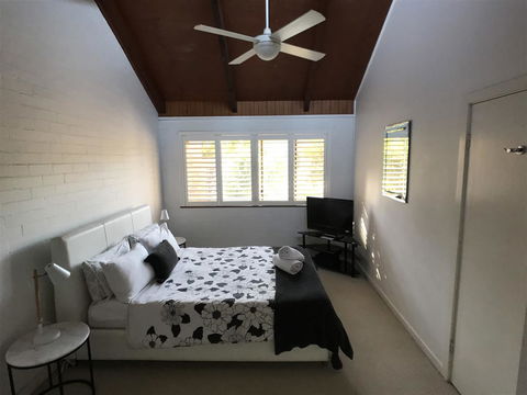 Treetops Everglades Villa - Accommodation Search 3