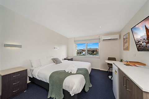Carlton Suites - Accommodation Search 2