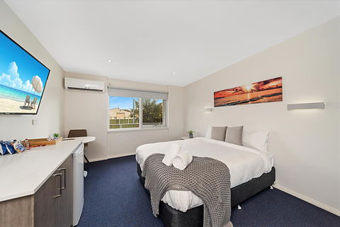 Carlton Suites - Accommodation Search 23