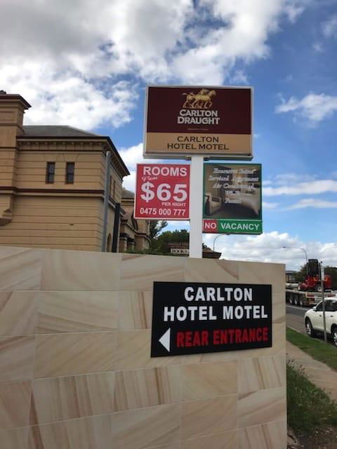 Carlton Suites - Accommodation Search 24