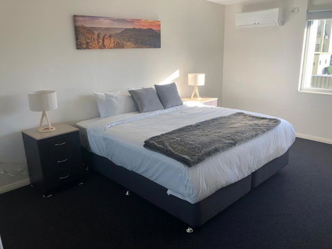 Carlton Suites - Accommodation Search 1
