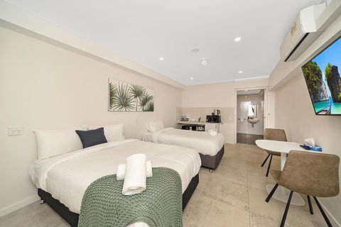 Carlton Suites - Accommodation Search 0