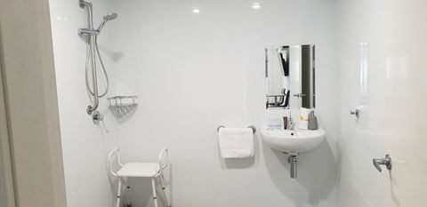 Carlton Suites - Accommodation Search 21