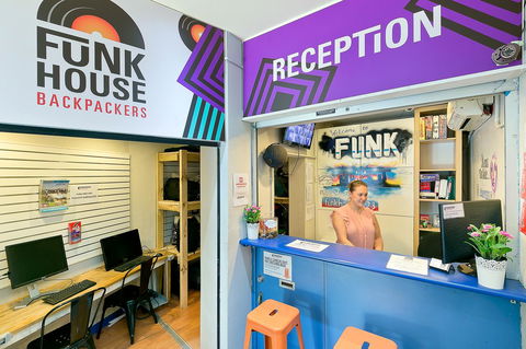 Mad Monkey Downtown - Accommodation Search 3
