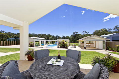 One Mile Mansion - Private Coastal Retreat FREE FAMILY ADVENTURE PASS - Accommodation Search 1
