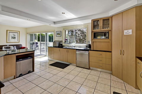 Bundanoon Lodge - Accommodation Search 28
