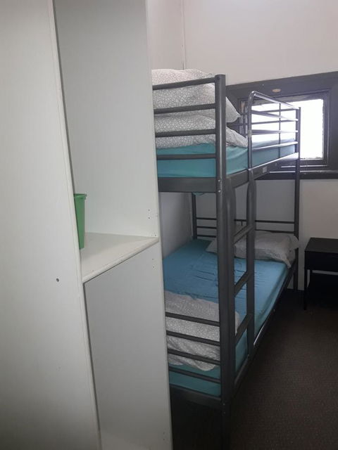Clover Backpackers - Accommodation Search 4