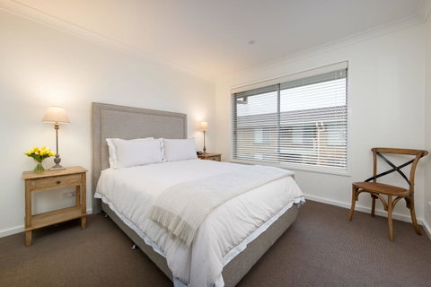 Sleeping In Style - Central & Sophisticated - Accommodation Search 3