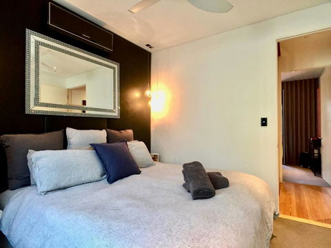 3 Storey Home Close Walk To Fox Studios SCG & City - Accommodation Search 20
