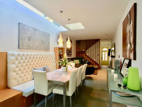 3 Storey Home Close Walk To Fox Studios SCG & City - Accommodation Search 26