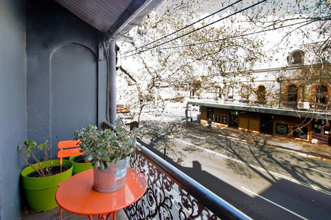 3 Storey Home Close Walk To Fox Studios SCG & City - Accommodation Search 24