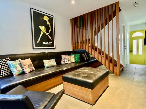 3 Storey Home Close Walk To Fox Studios SCG & City - Accommodation Search 23