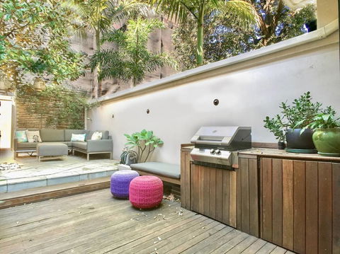 3 Storey Home Close Walk To Fox Studios SCG & City - Accommodation Search 18