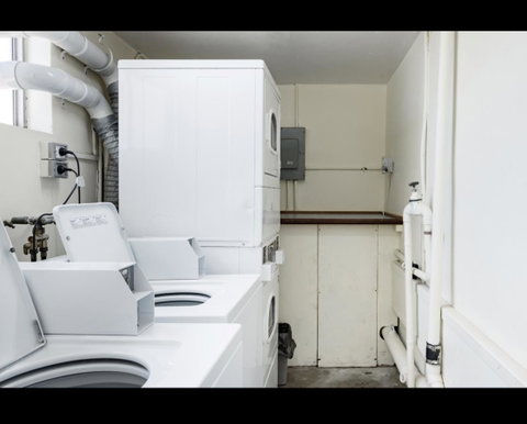 Relaxed Beachside Living - Accommodation Search 24
