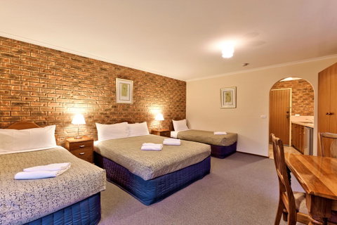 Hume Country Motor Inn - Accommodation Search 43