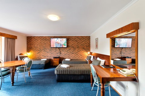 Hume Country Motor Inn - Accommodation Search 32
