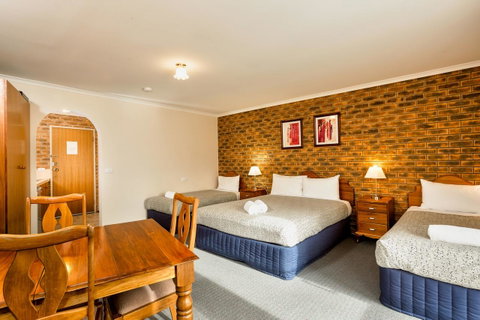 Hume Country Motor Inn - Accommodation Search 5