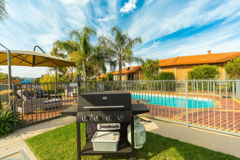 Hume Country Motor Inn - Accommodation Search 2