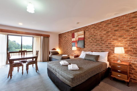 Hume Country Motor Inn - Accommodation Search 15