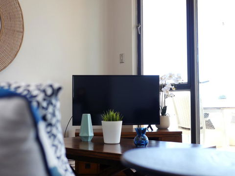 Panoramic Harbour Views And Unbeatable Comfort - Accommodation Search 11