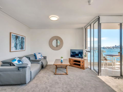 Panoramic Harbour Views And Unbeatable Comfort - Accommodation Search 2