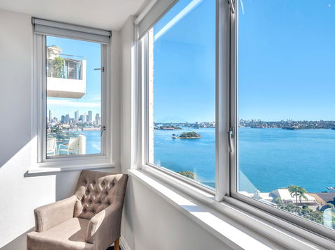 Panoramic Harbour Views And Unbeatable Comfort - Accommodation Search 12