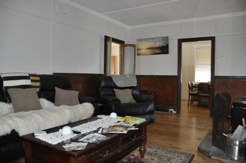 Caledonia Cottage - Accommodation Search 11