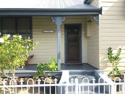 Caledonia Cottage - Accommodation Search 6