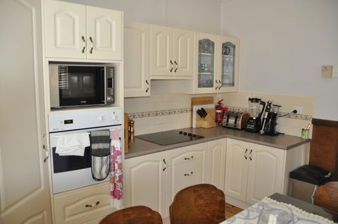 Caledonia Cottage - Accommodation Search 14