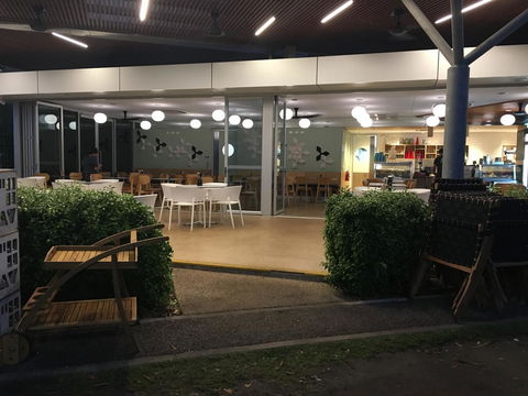 Nightcliff Foreshore Getaway - McKay Gardens - Accommodation Search 21