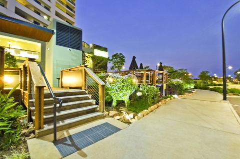 Nomikis\'On The Avenue - Accommodation Search 2