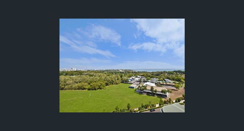 Nomikis\'On The Avenue - Accommodation Search 0