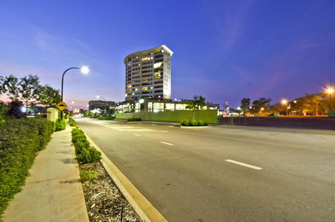 Nomikis\'On The Avenue - Accommodation Search 10