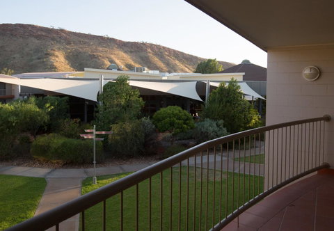 Crowne Plaza Alice Springs Lasseters, An IHG Hotel - Accommodation Search 18