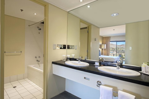 DoubleTree By Hilton Alice Springs - Accommodation Search 36