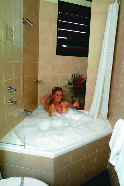 Palms City Resort - Accommodation Search 19