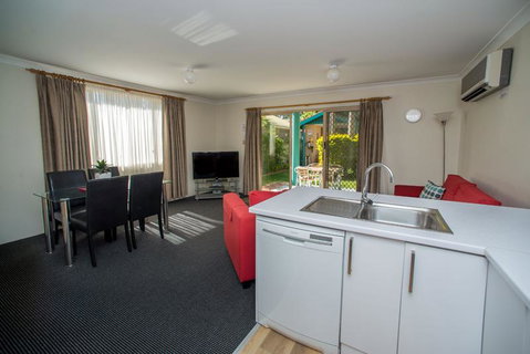 Beaches Serviced Apartments - Accommodation Search 19