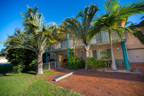 Beaches Serviced Apartments - Accommodation Search 1