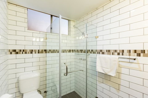 Elkira Court Motel - Accommodation Search 25