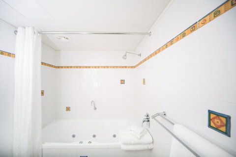 Corrigans Cove - Accommodation Search 9