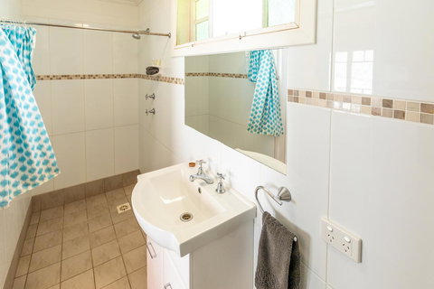 Glen Helen Lodge - Accommodation Search 27