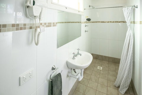 Glen Helen Lodge - Accommodation Search 14