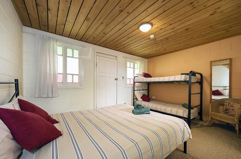 Glen Helen Lodge - Accommodation Search 11