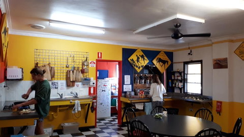 Alice\'s Secret Travellers Inn - Accommodation Search 28