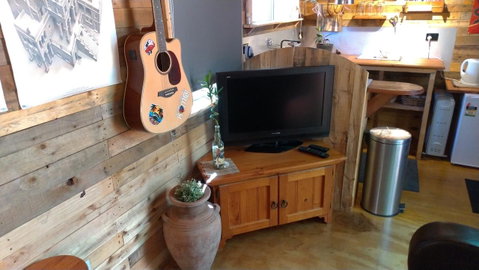 Alice\'s Secret Travellers Inn - Accommodation Search 9