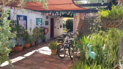 Alice\'s Secret Travellers Inn - Accommodation Search 15