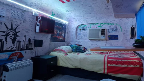 Alice\'s Secret Travellers Inn - Accommodation Search 44