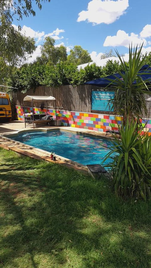 Alice\'s Secret Travellers Inn - Accommodation Search 17
